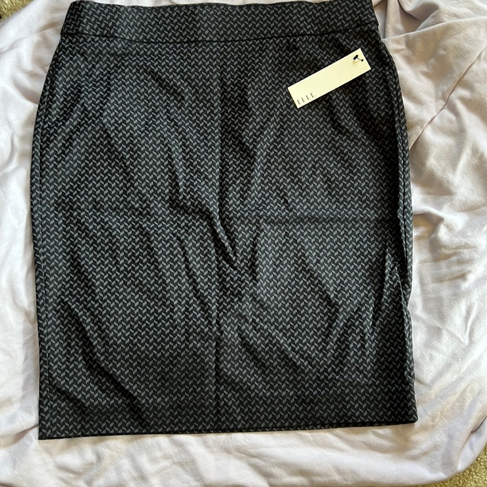 Black and grey pencil skirt